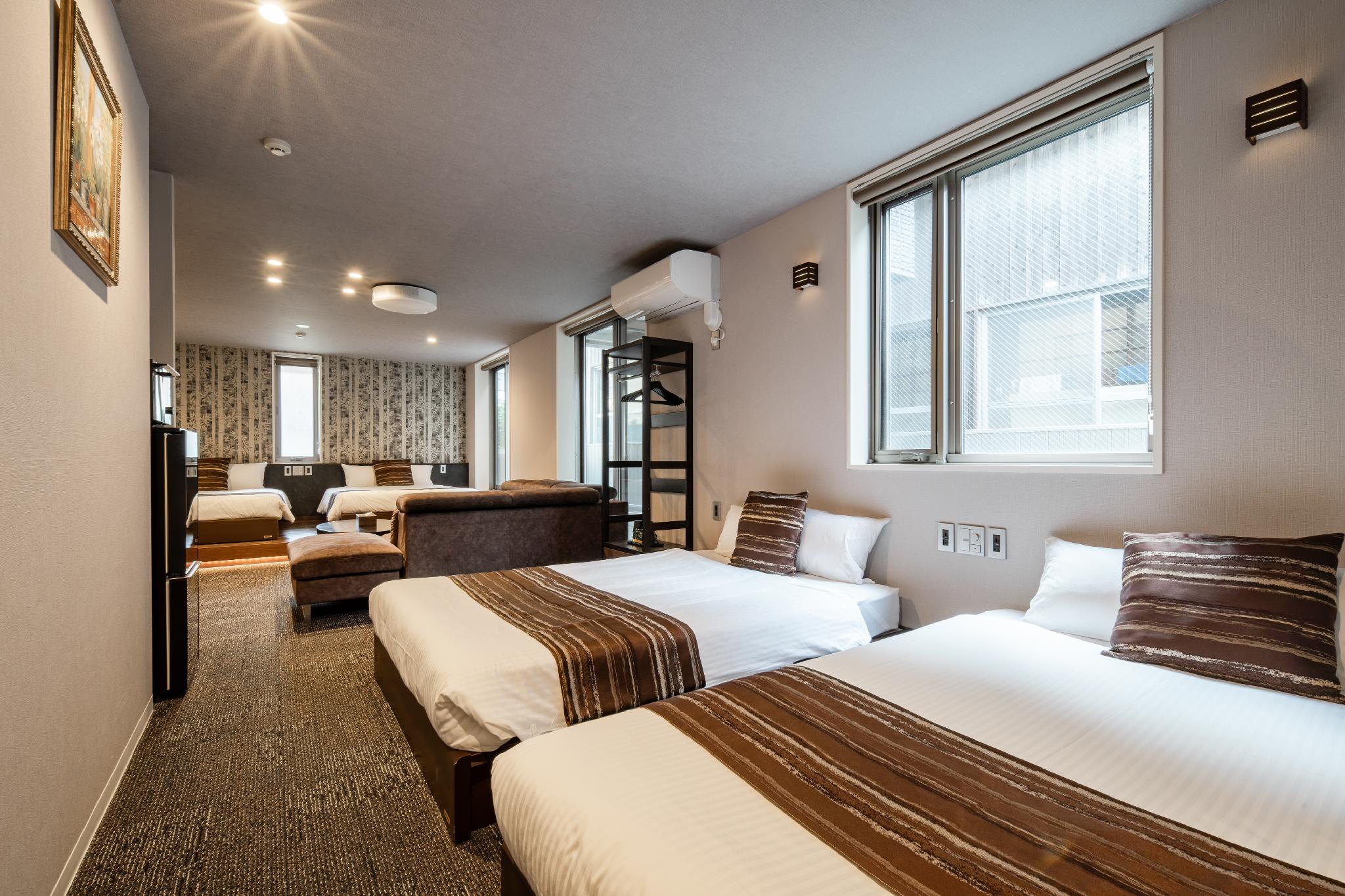 Theater, Suite