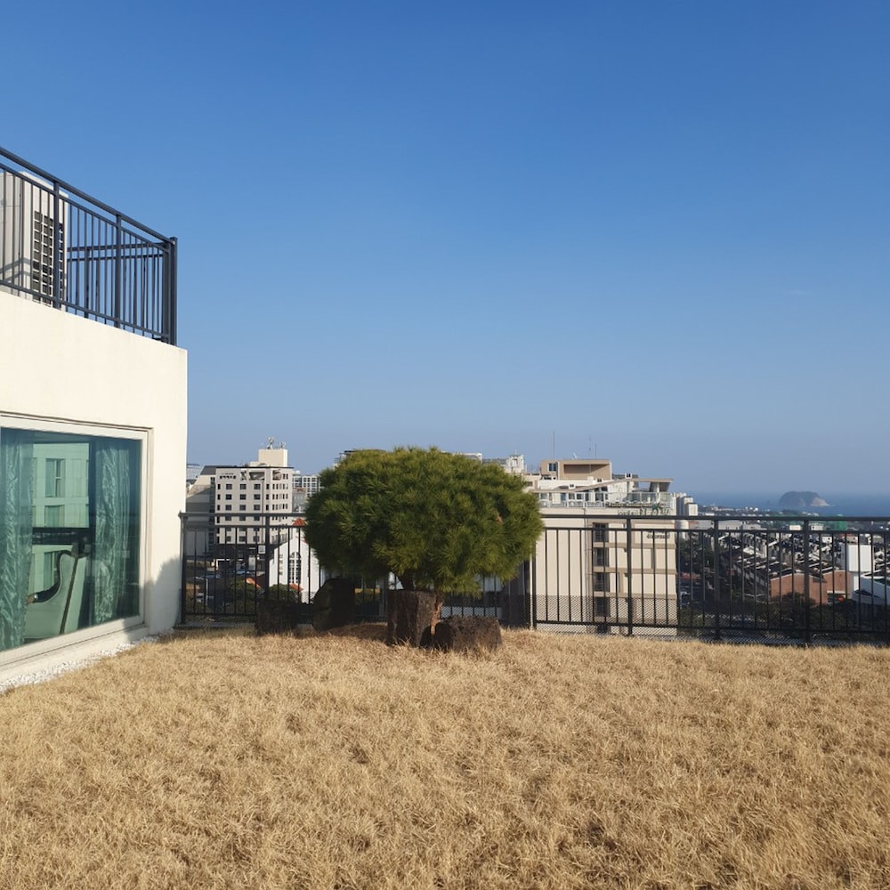 Hotel Bareve 59/64