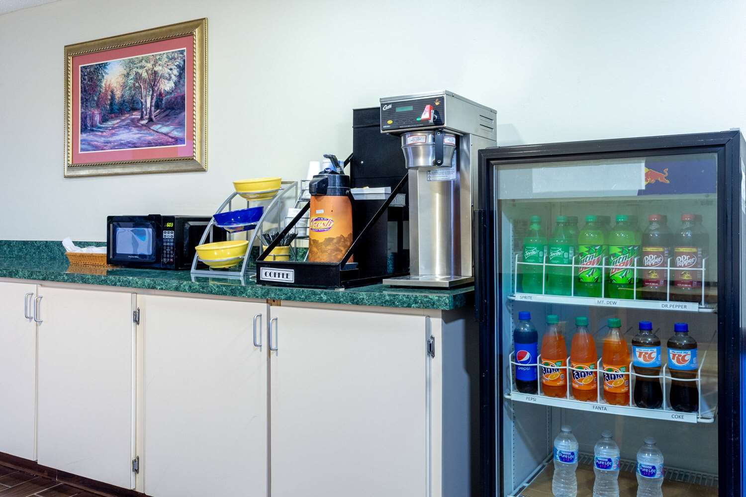 Travelodge by Wyndham Richmond IN 6/24