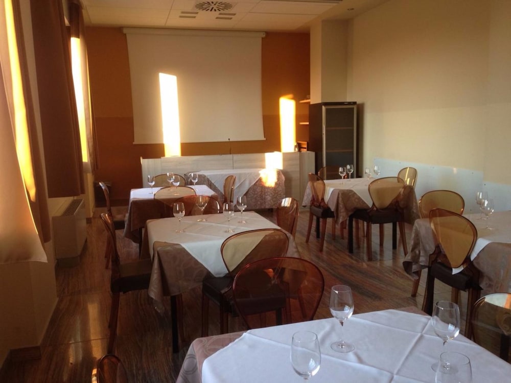 Grand Hotel Forli 44/53