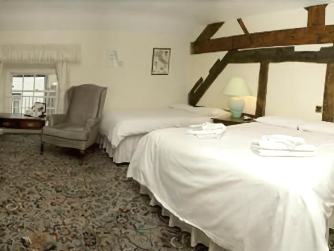 Gales of Llangollen 12/33