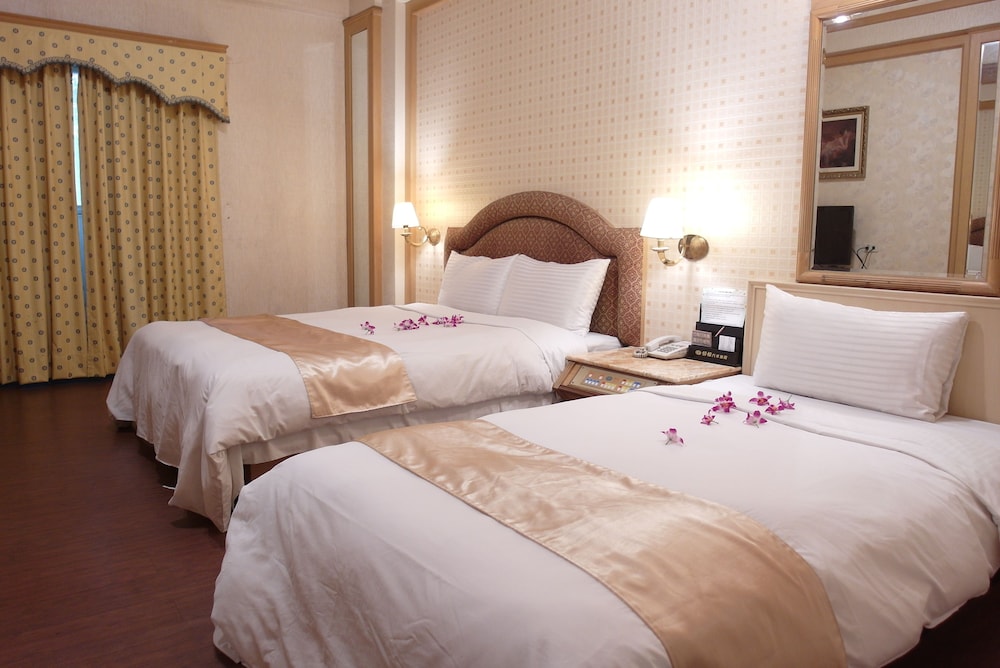 I Live Hotel 22/63