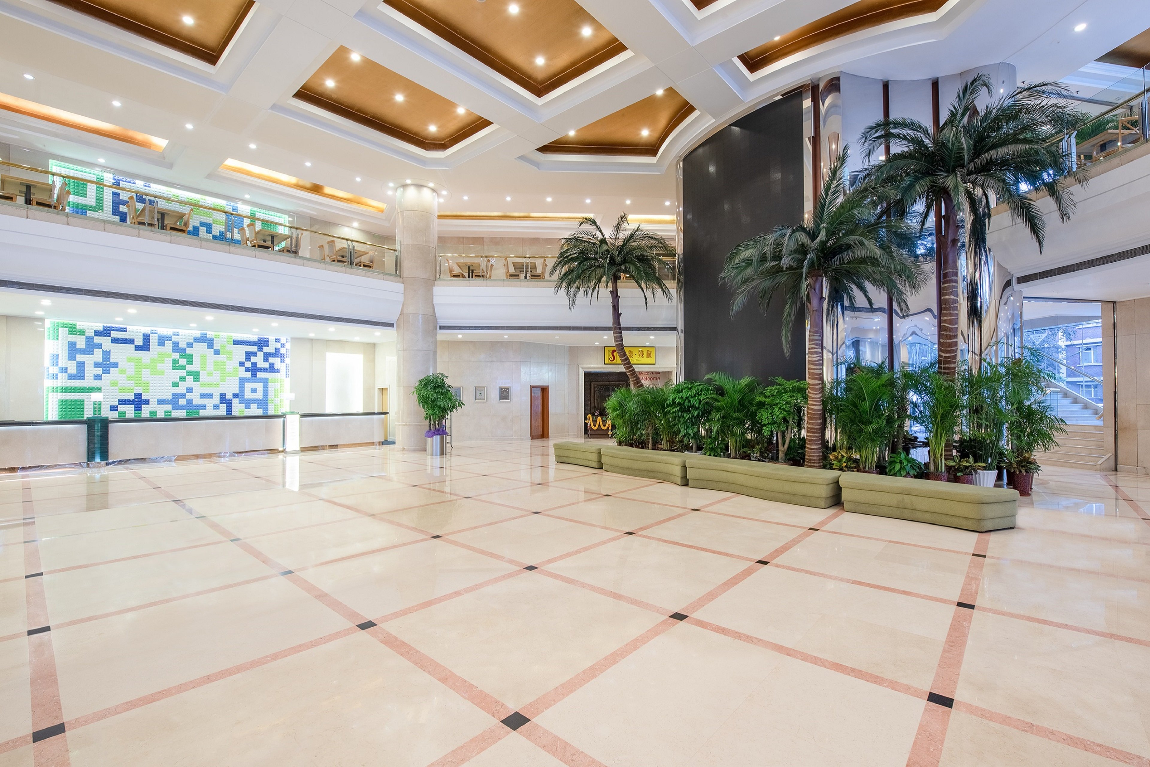 Holiday Inn Chang An West 11/73