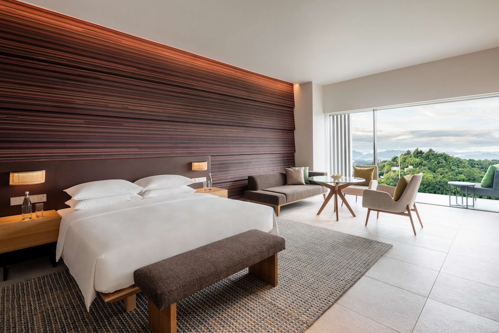 Hyatt Centric Kota Kinabalu 11/50