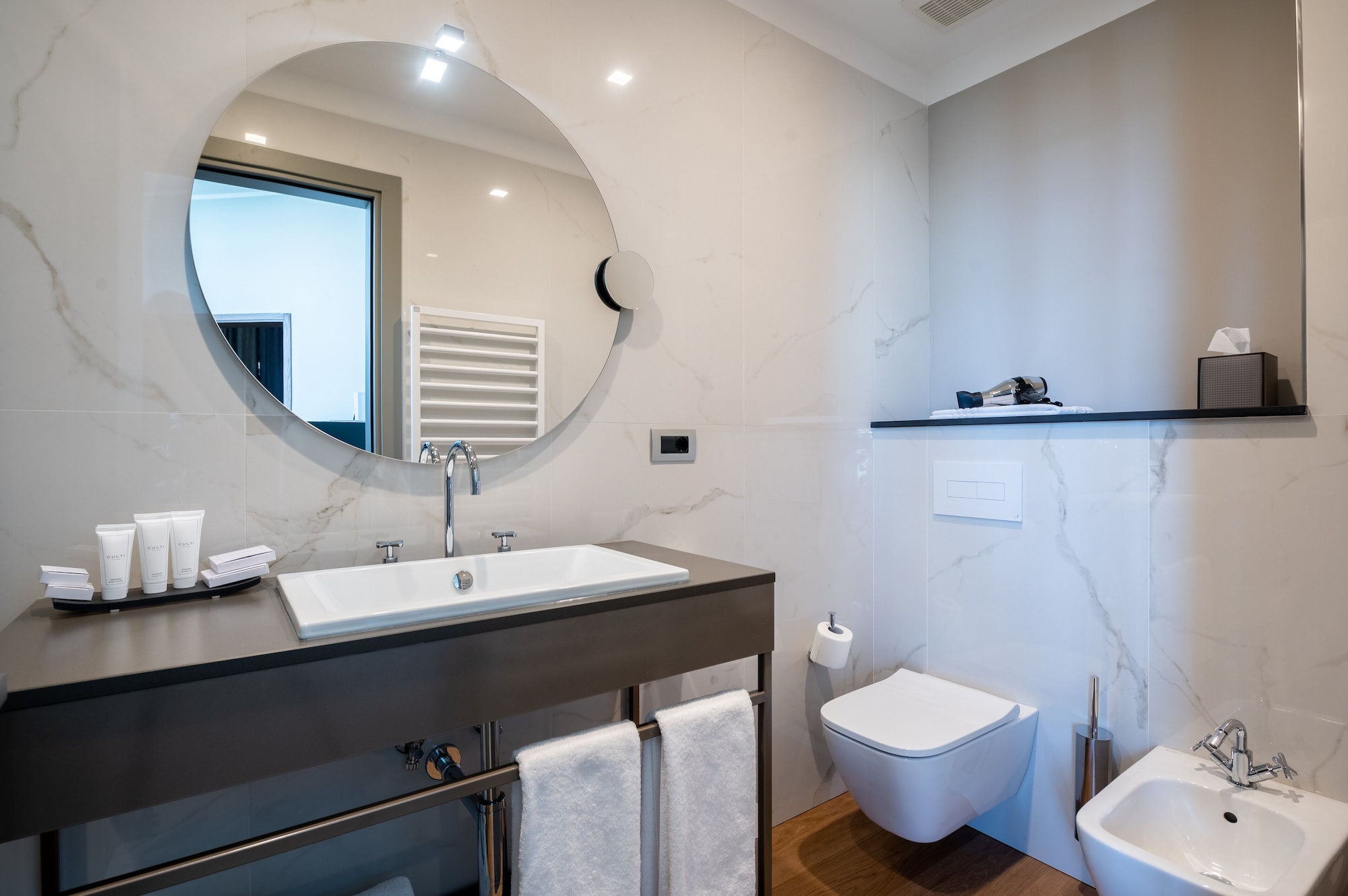 Superior, Suite, Double Bed, Sofa, Terrace, Hot Tub