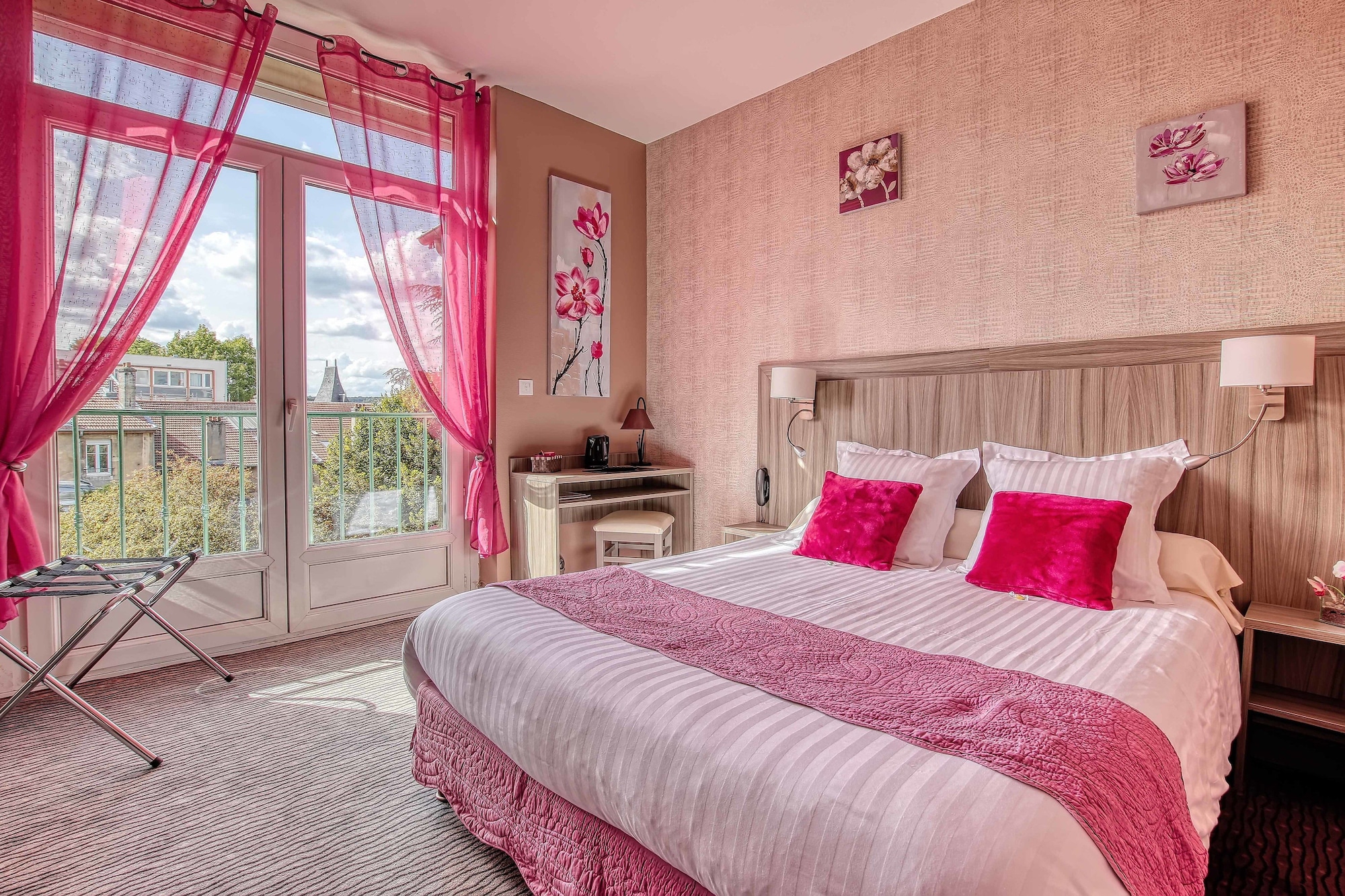 COMFORT, DOUBLE BED