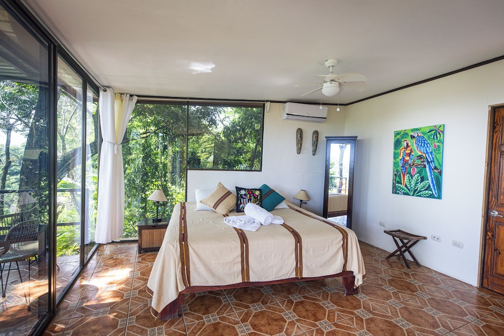 Mango Moon Villa 3/48
