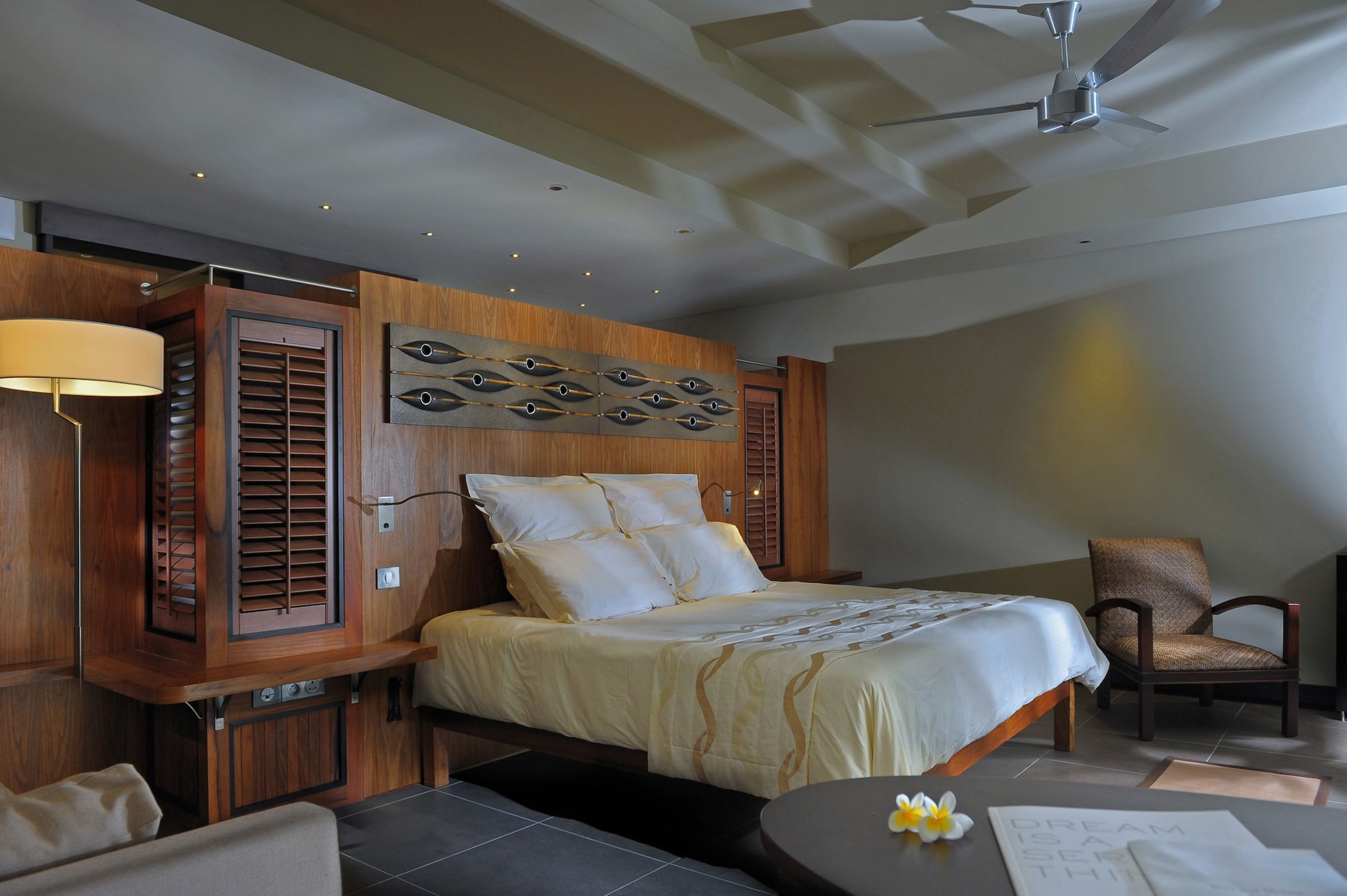 Pool, Suite, Double Bed, Beach Front