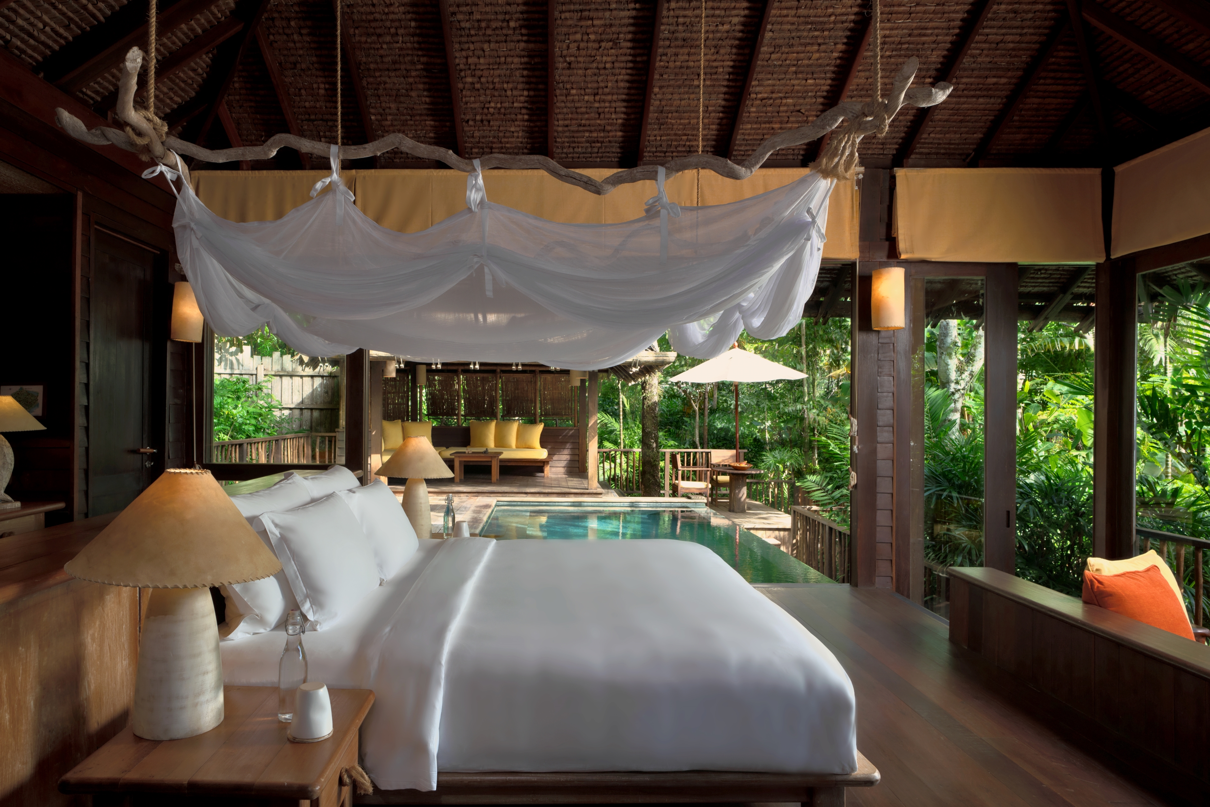 Hideaway, Pool
