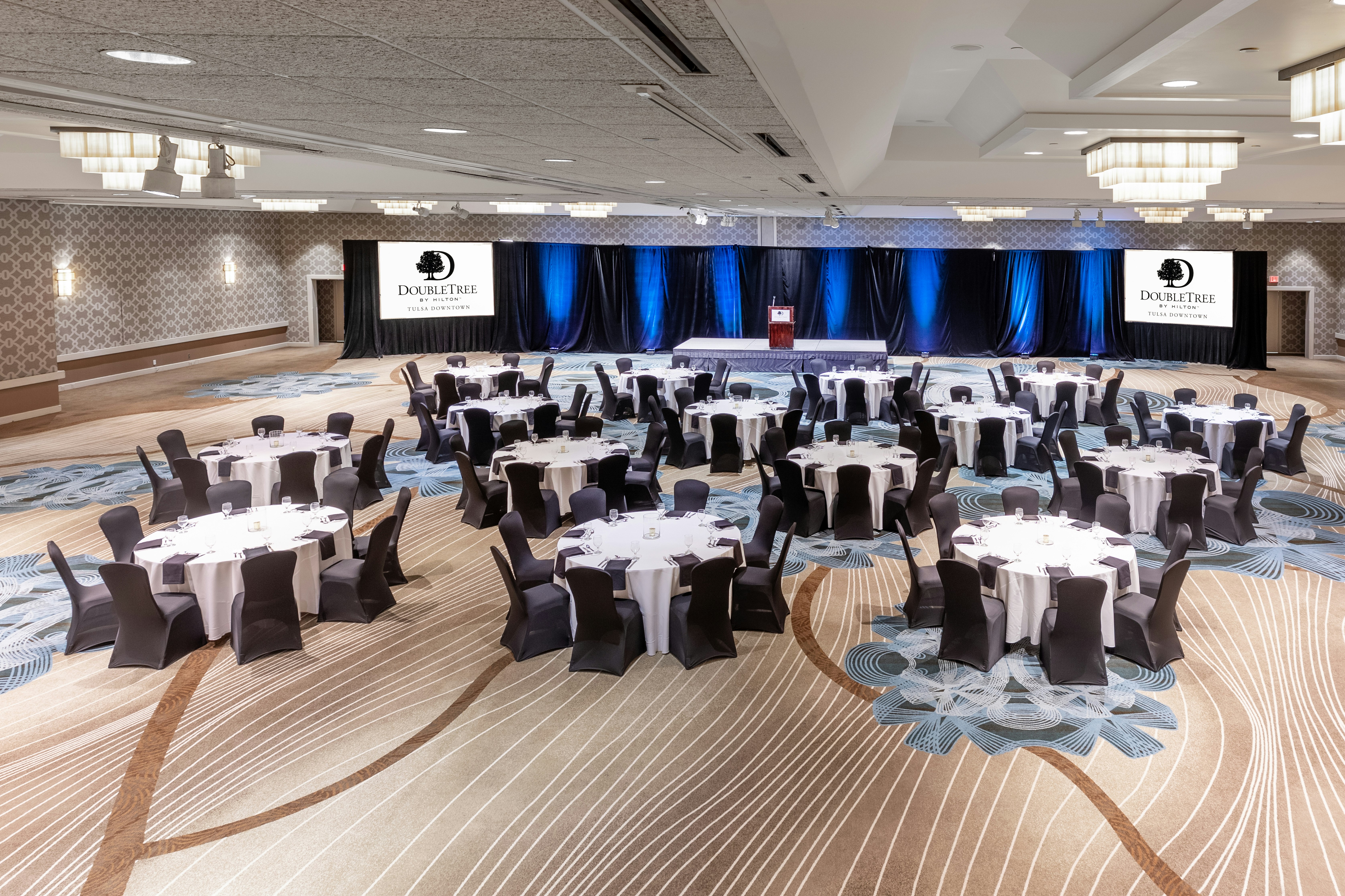 Doubletree Hotel Tulsa Downtown 30/40