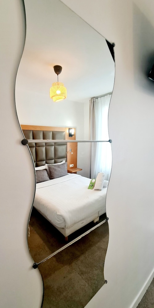 Hotel De France. 29/38