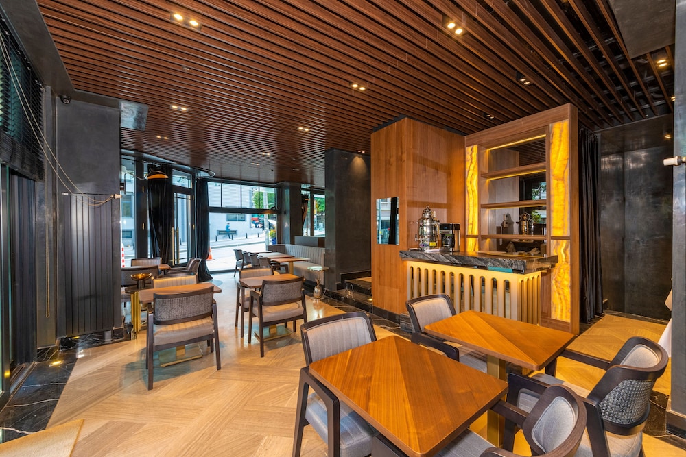 Opale Hotel 24/40
