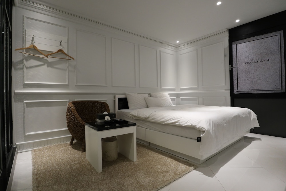 Hotel Cullinan Jongno 24/50