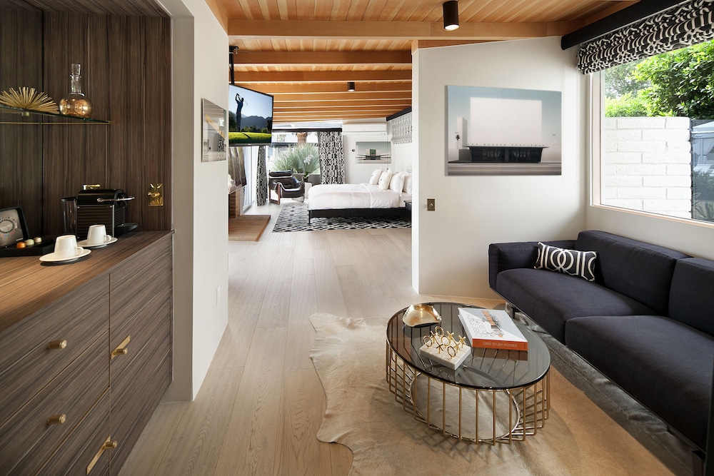 L Horizon Resort and Spa 40/66