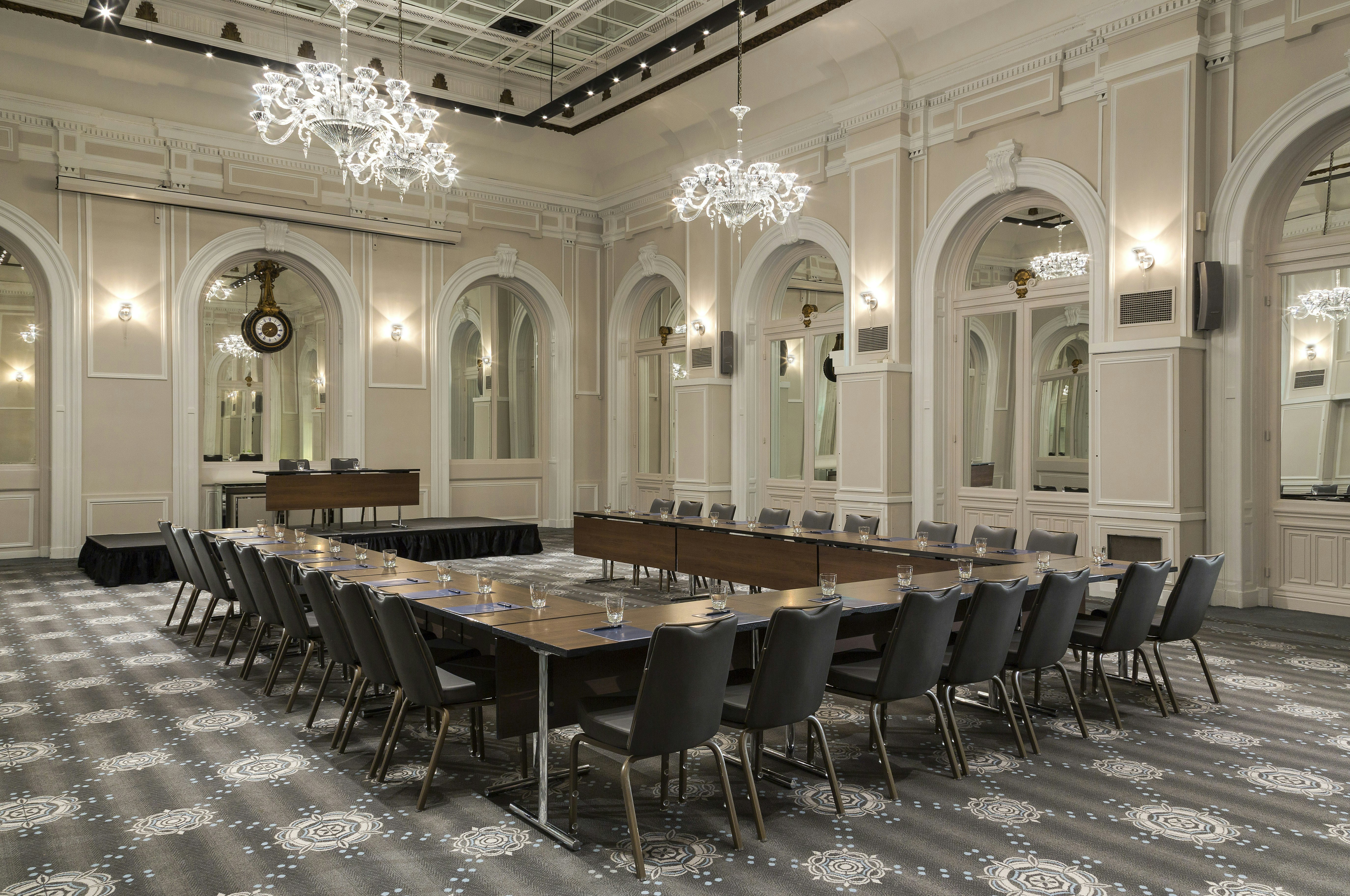 Hilton Paris Opera 78/81