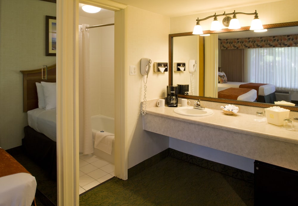Best Western Seven Seas 23/59