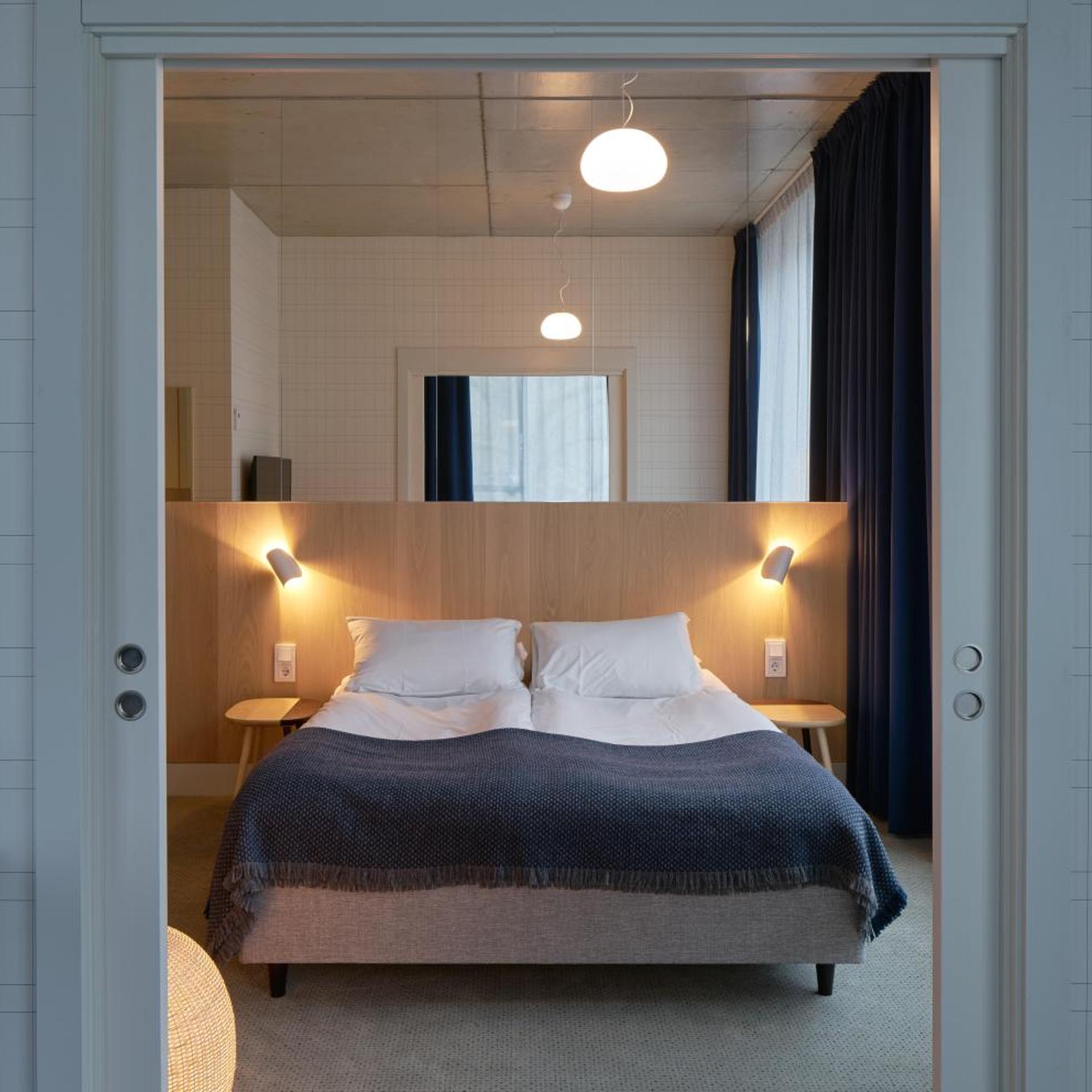 Executive, Suite, Queen Bed
