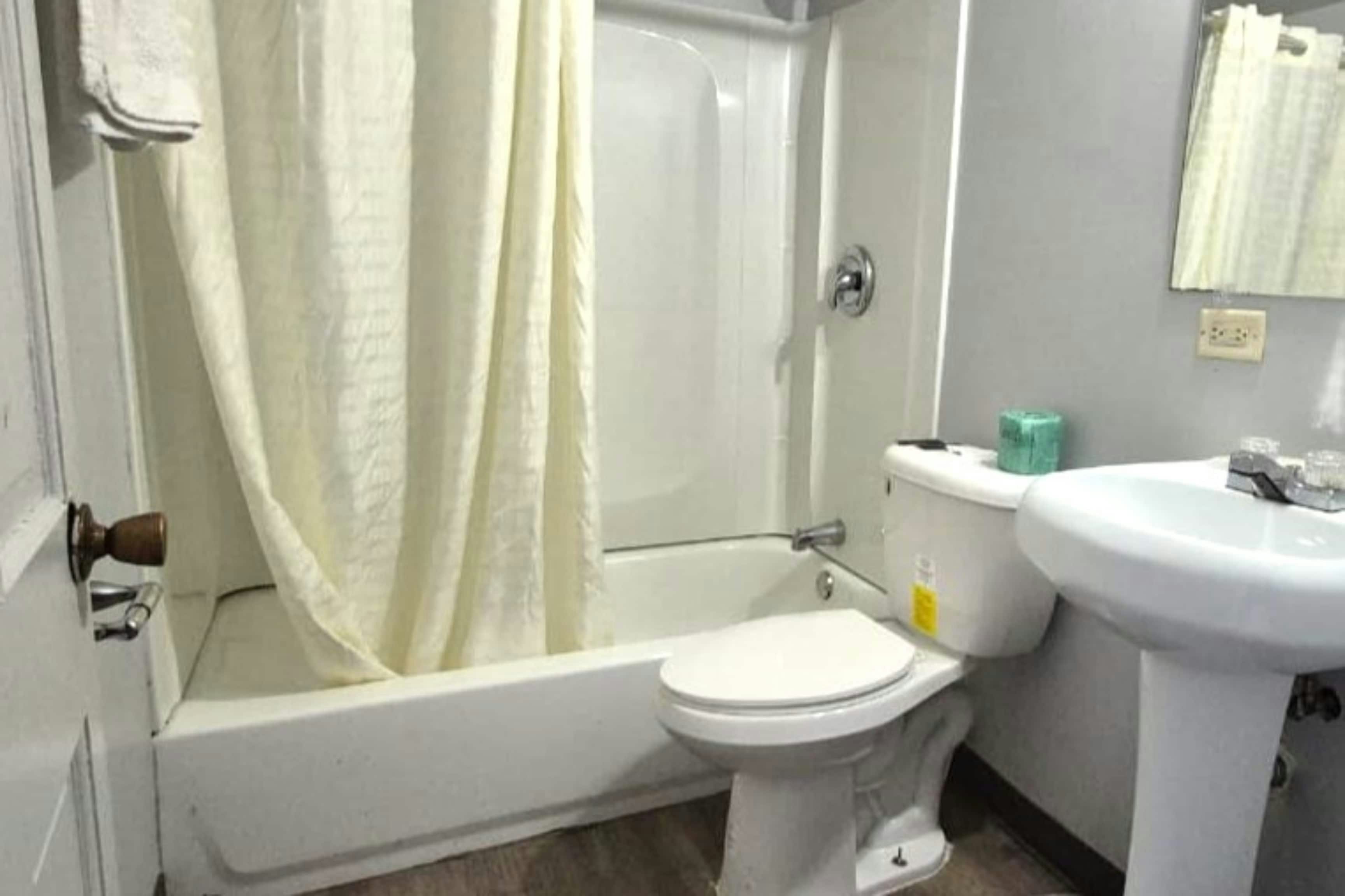 Elite Inn & Suites South Holland Chicago 44/48