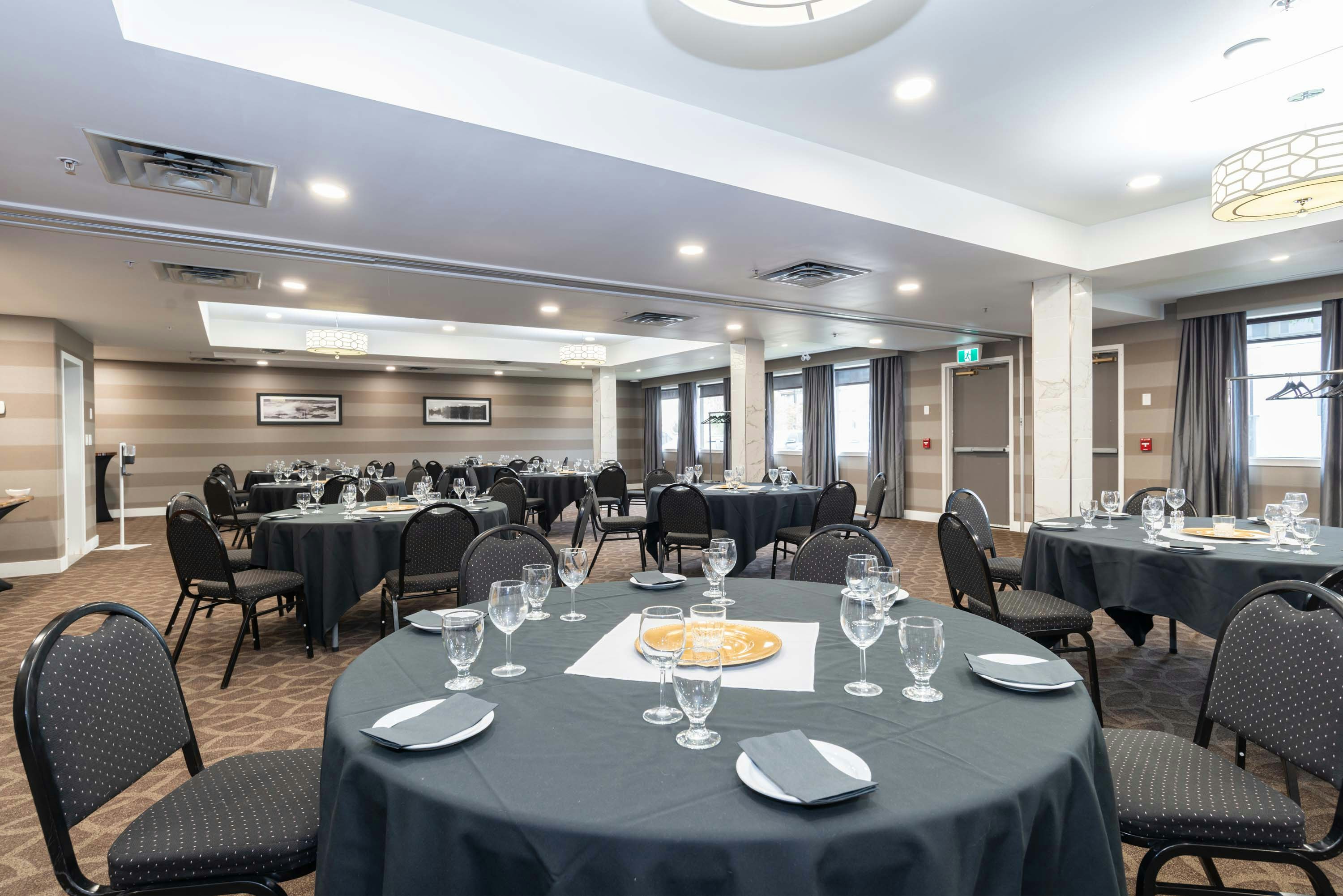 Sandman Hotel Grande Prairie 36/42