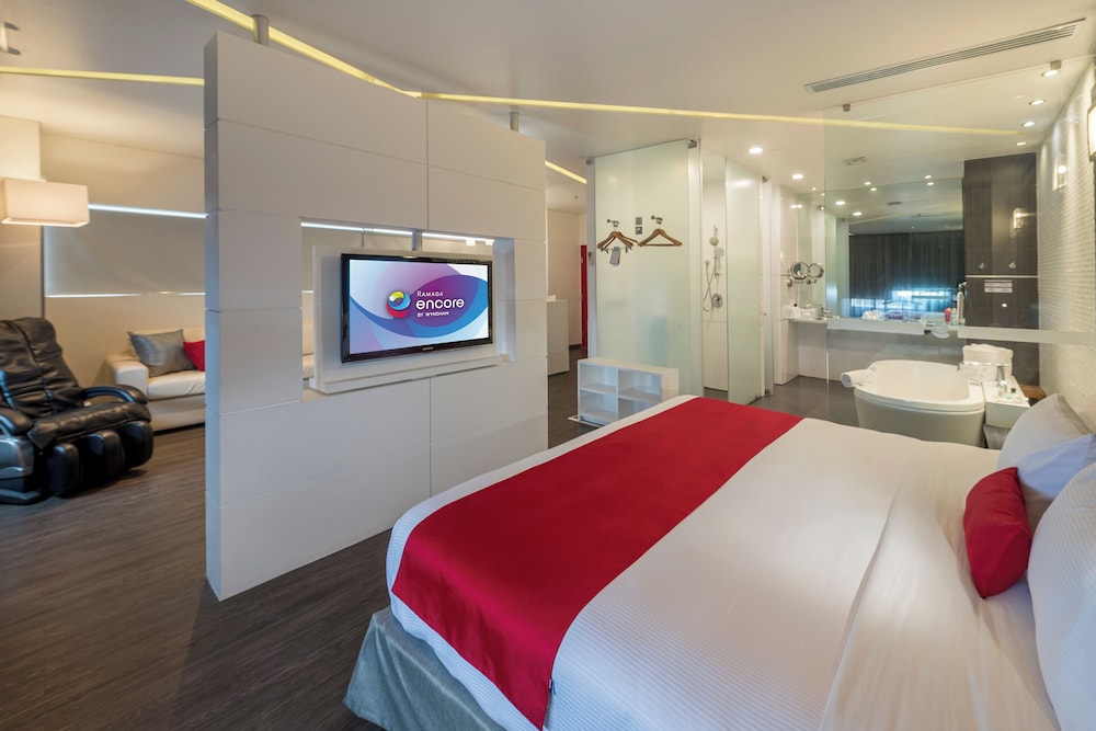 Relax, Suite, King Bed