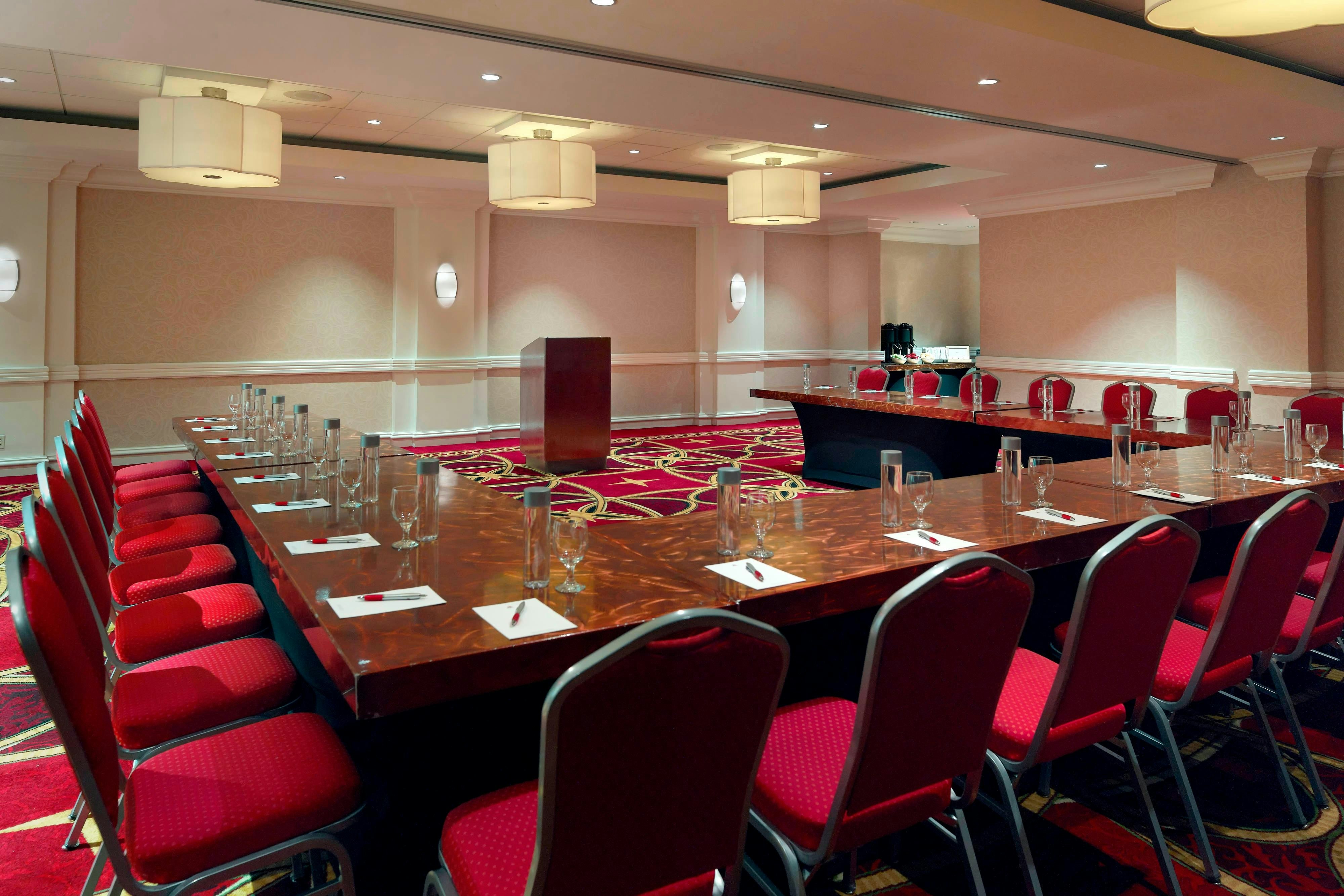 New Orleans Marriott Metairie At Lakeway 10/12