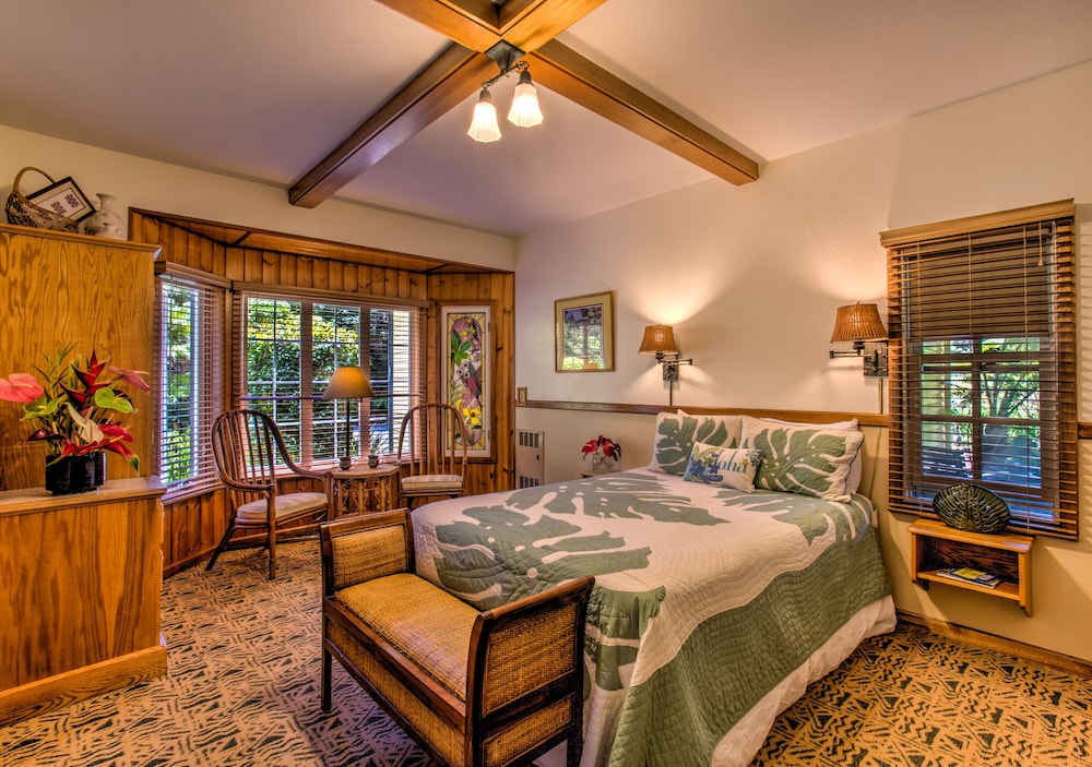 Kilauea Lodge and Restaurant 41/76