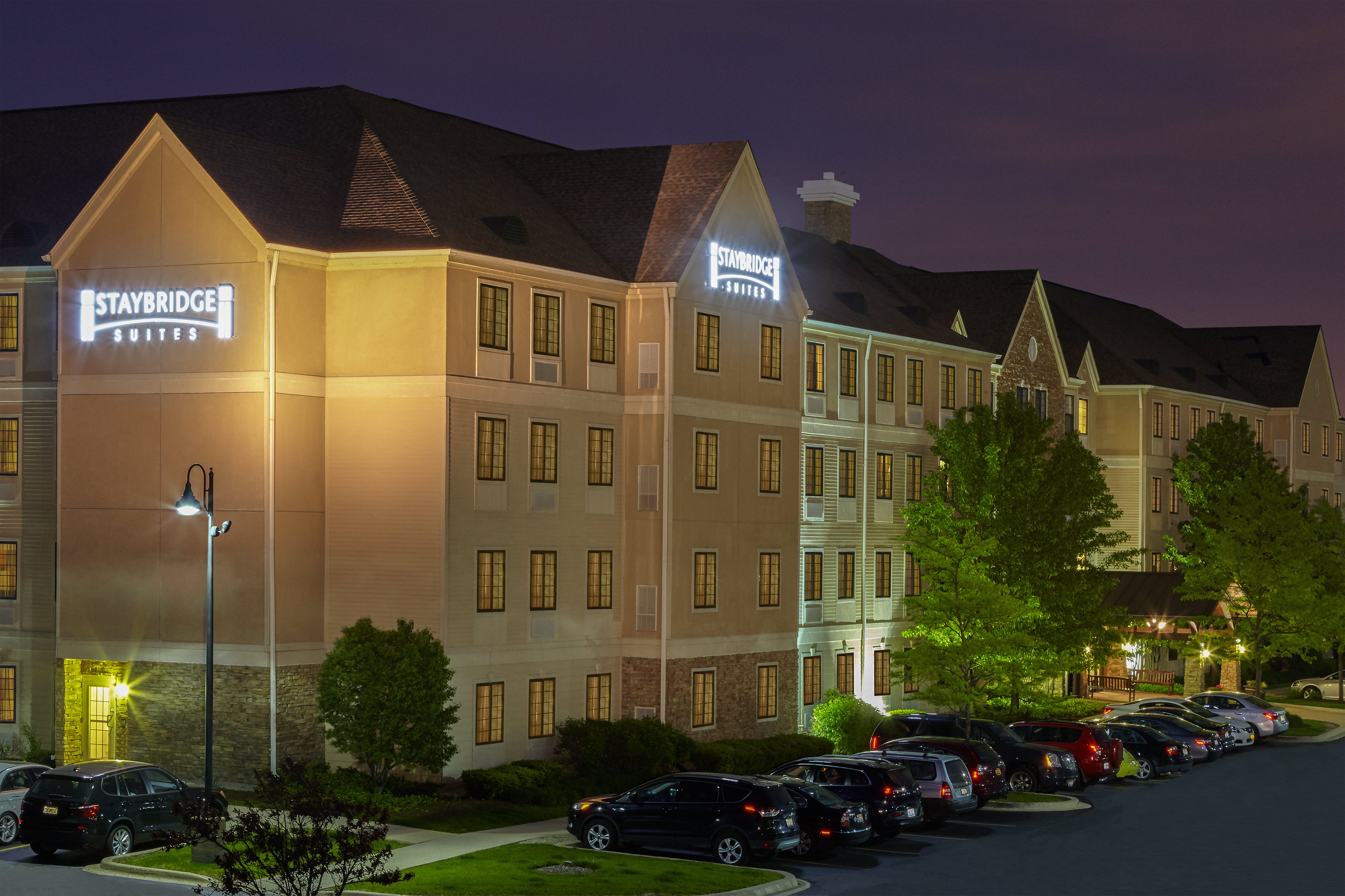 Staybridge Suites Chicago Glenview 2/58