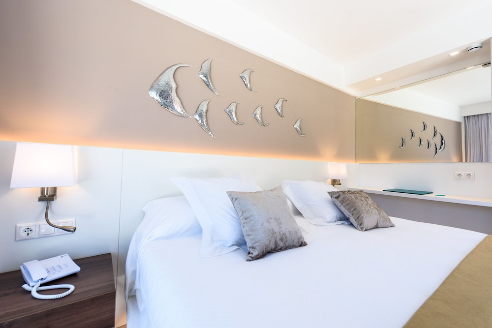 Plaza Santa Ponsa Boutique - Adults Only 30/73