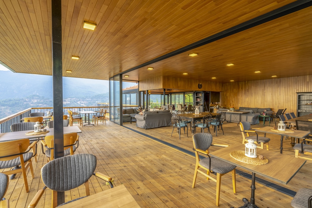 Avena Mountain Boutique Hotel 32/48