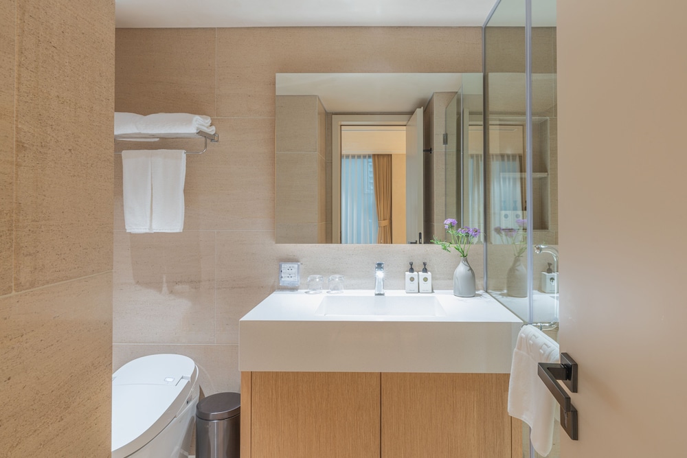 The Five Suites Lilas 48/50