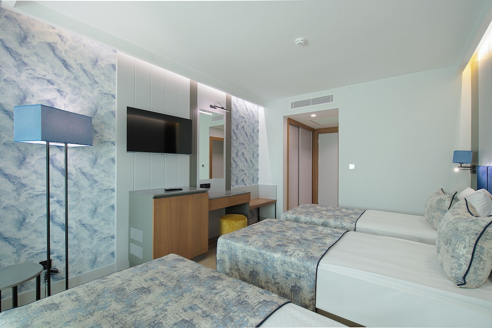 Sealife Kemer Resort 24/44