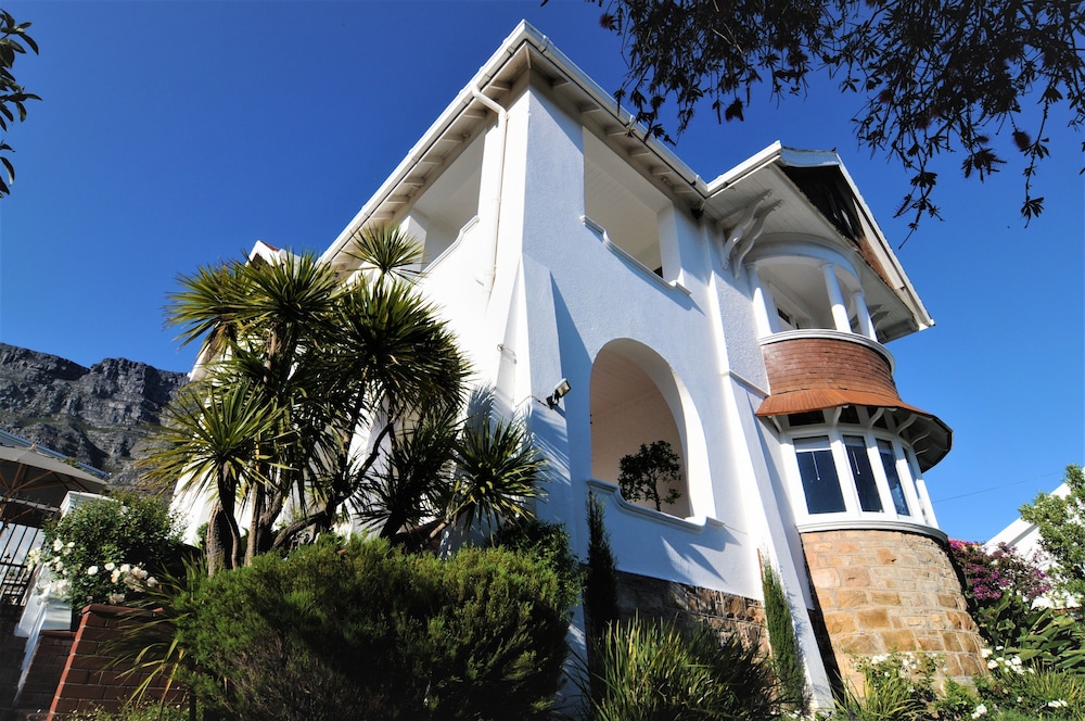 Abbey Manor Luxury Guesthouse 2/70