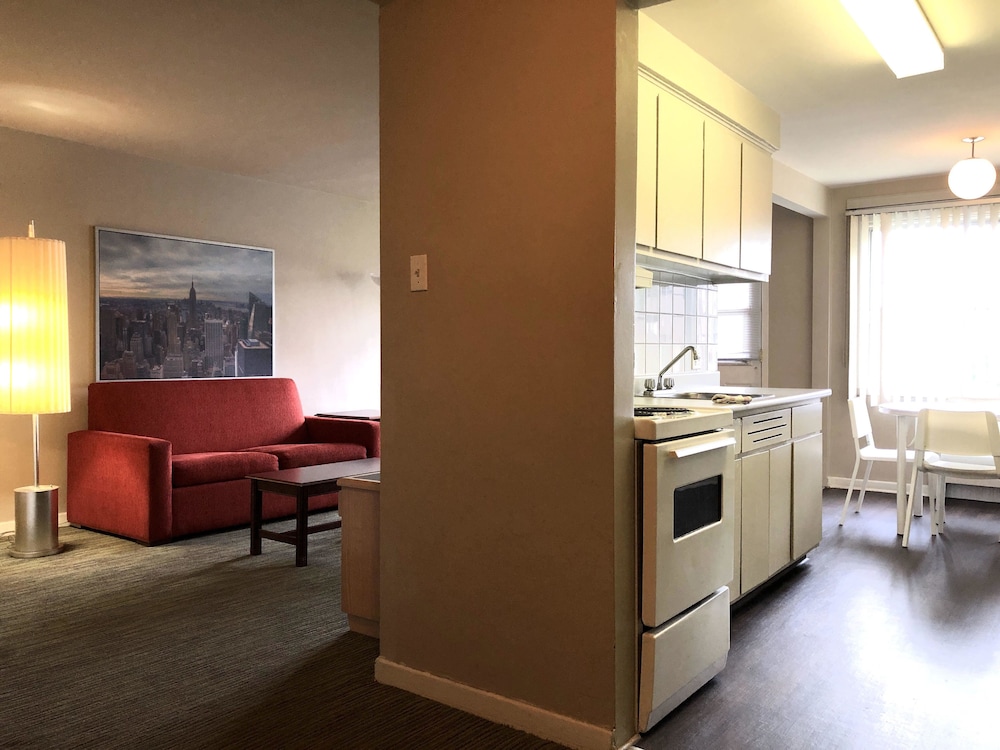 BEAUSEJOUR HOTEL APPARTEMENTS 36/50