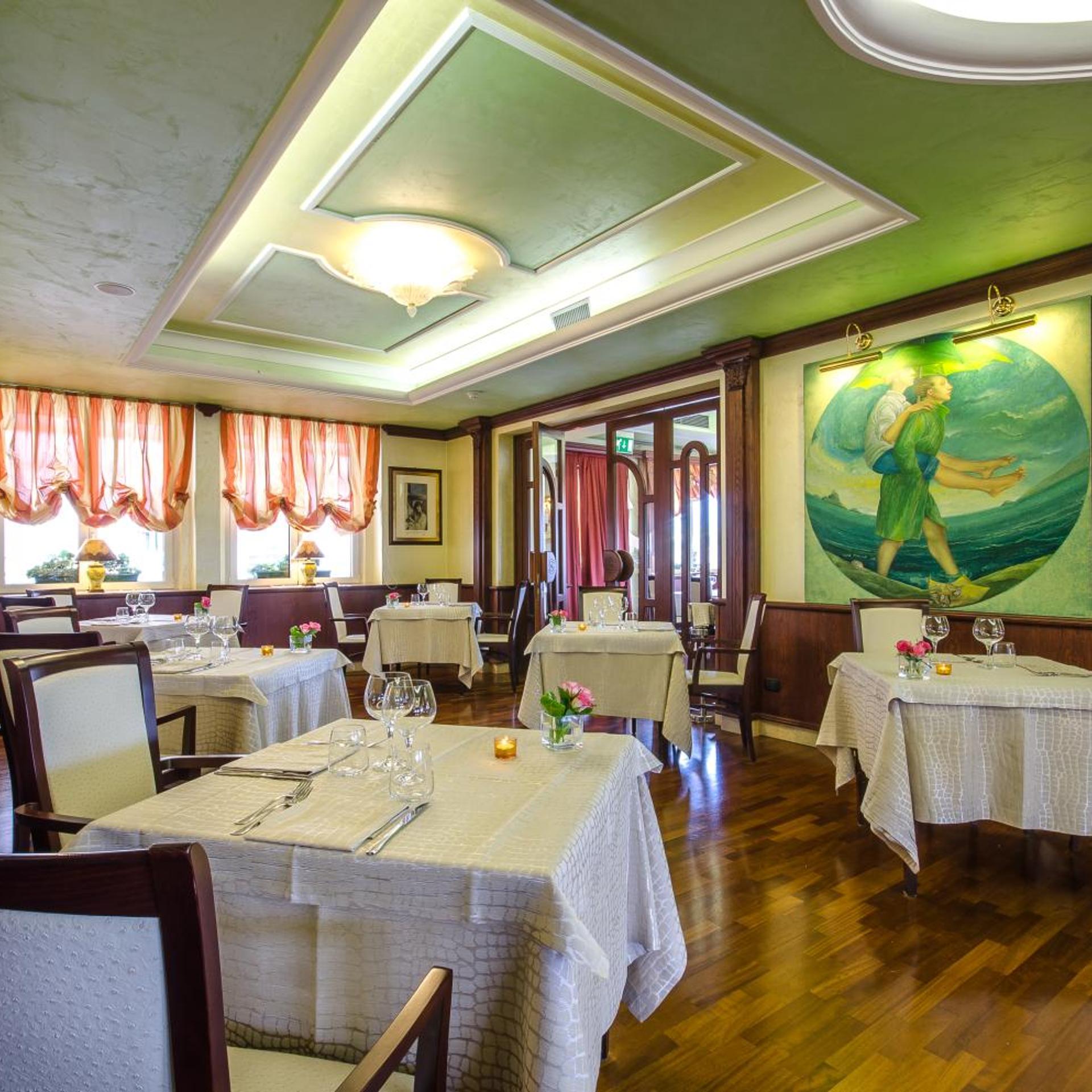 Hotel Santacroce Ovidius 38/50