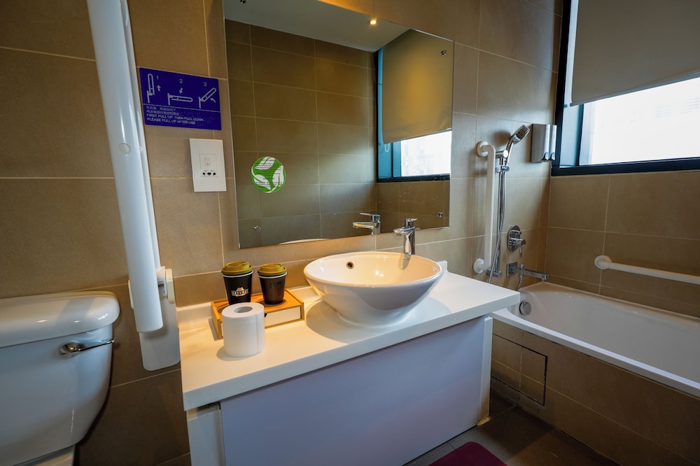 Epoch Hotel 28/34