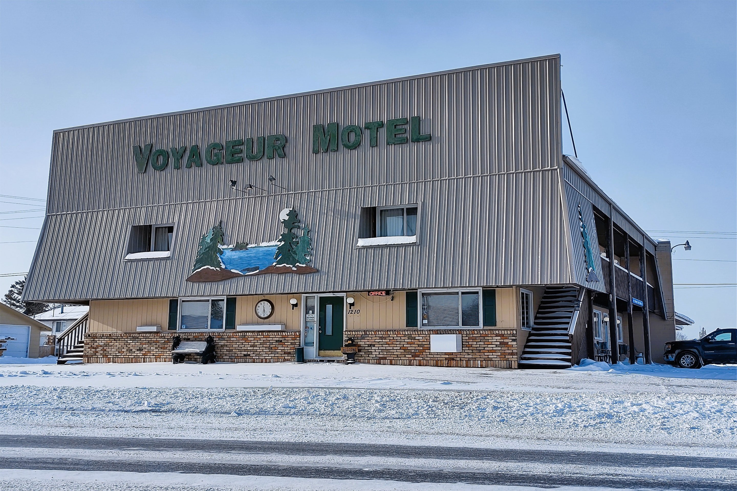 Hotels Voyageur at International Falls MN 2/25