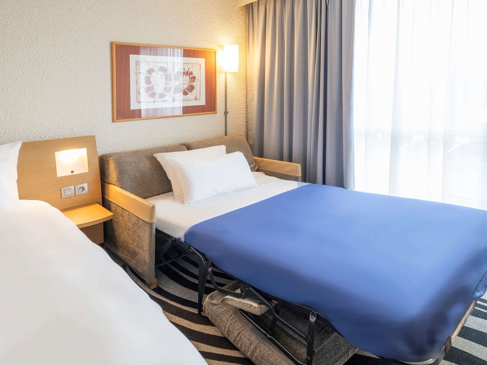 NOVOTEL VALENCIENNES AERODROME 14/48