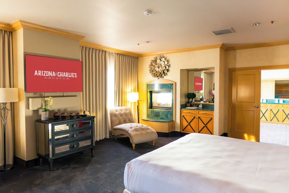 EXECUTIVE, PENTHOUSE SUITE