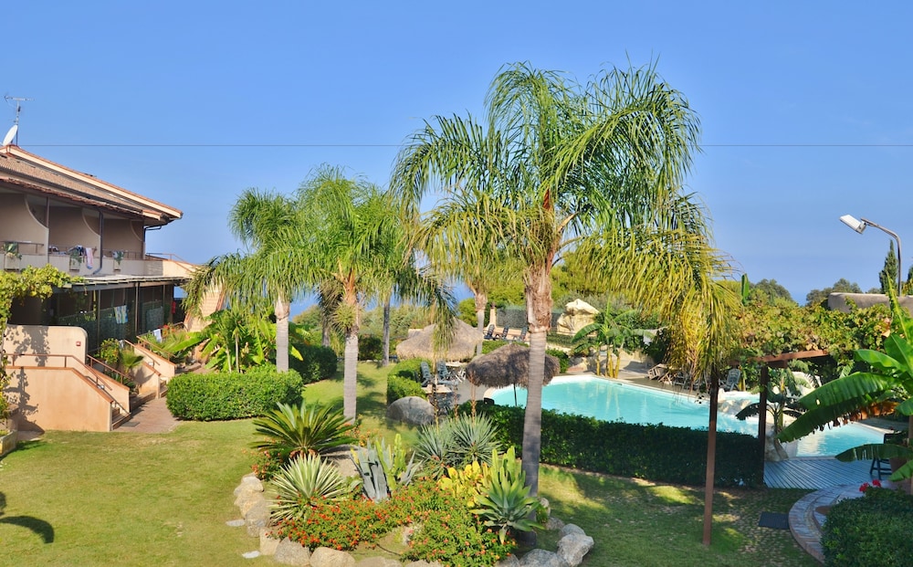 L'arcobaleno Resort 7/65