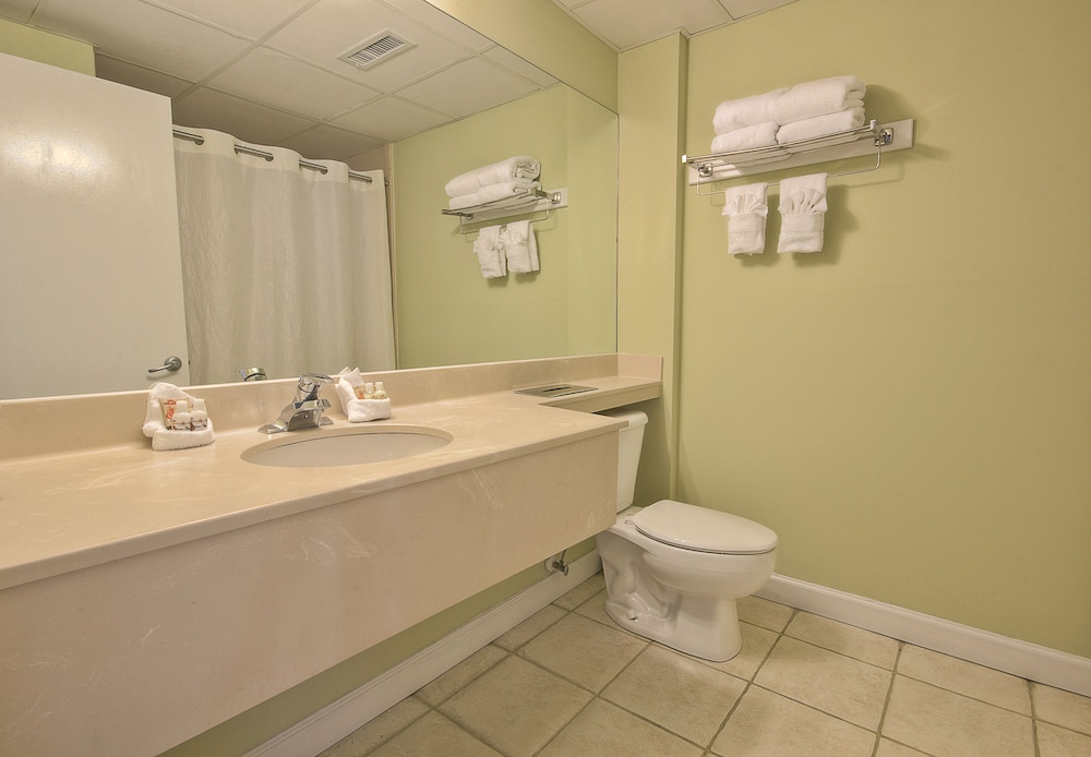 Tidelands Caribbean Hotel and Suites 17/62