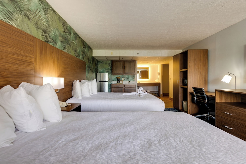Park Grove Inn 25/62