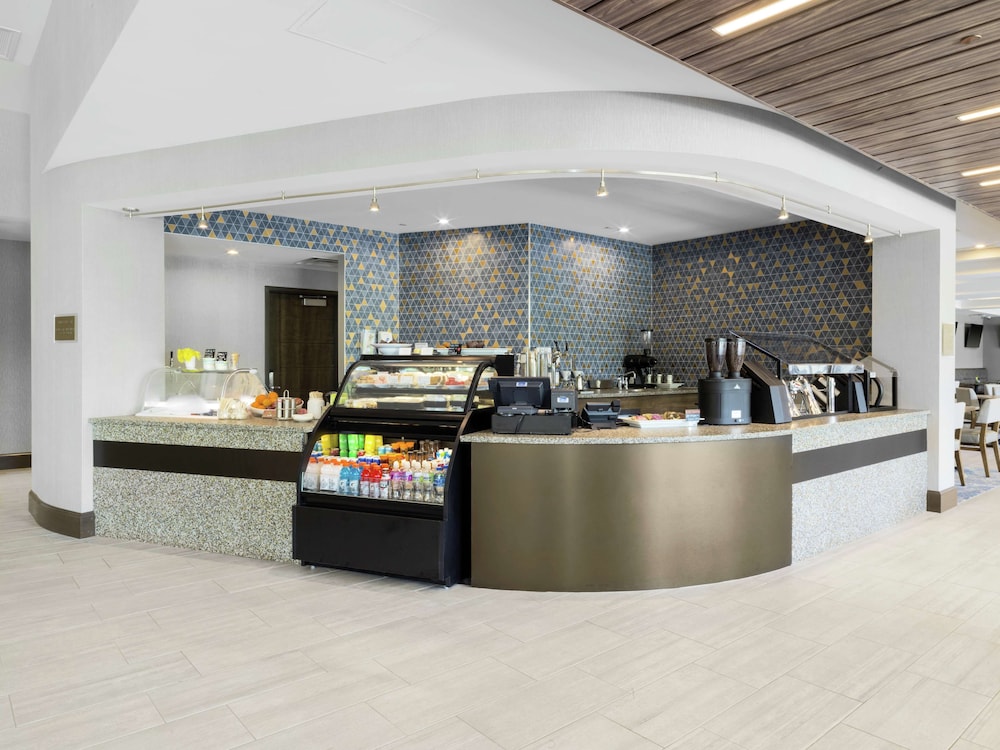 Embassy Suites by Hilton Grand Rapids Downtown, MI 12/59