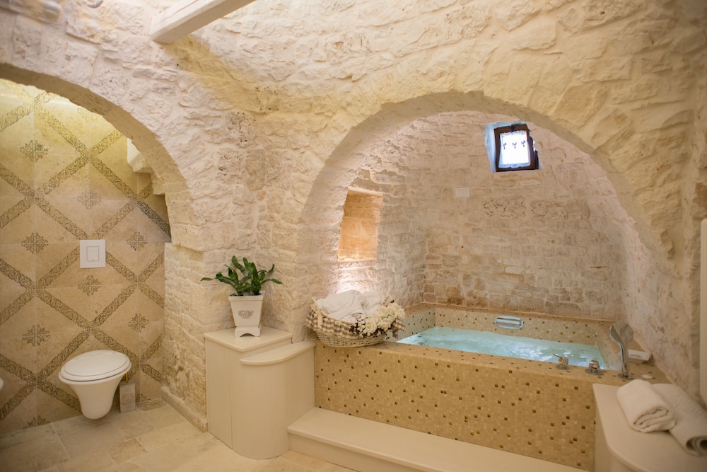 Romantic Trulli 5/23