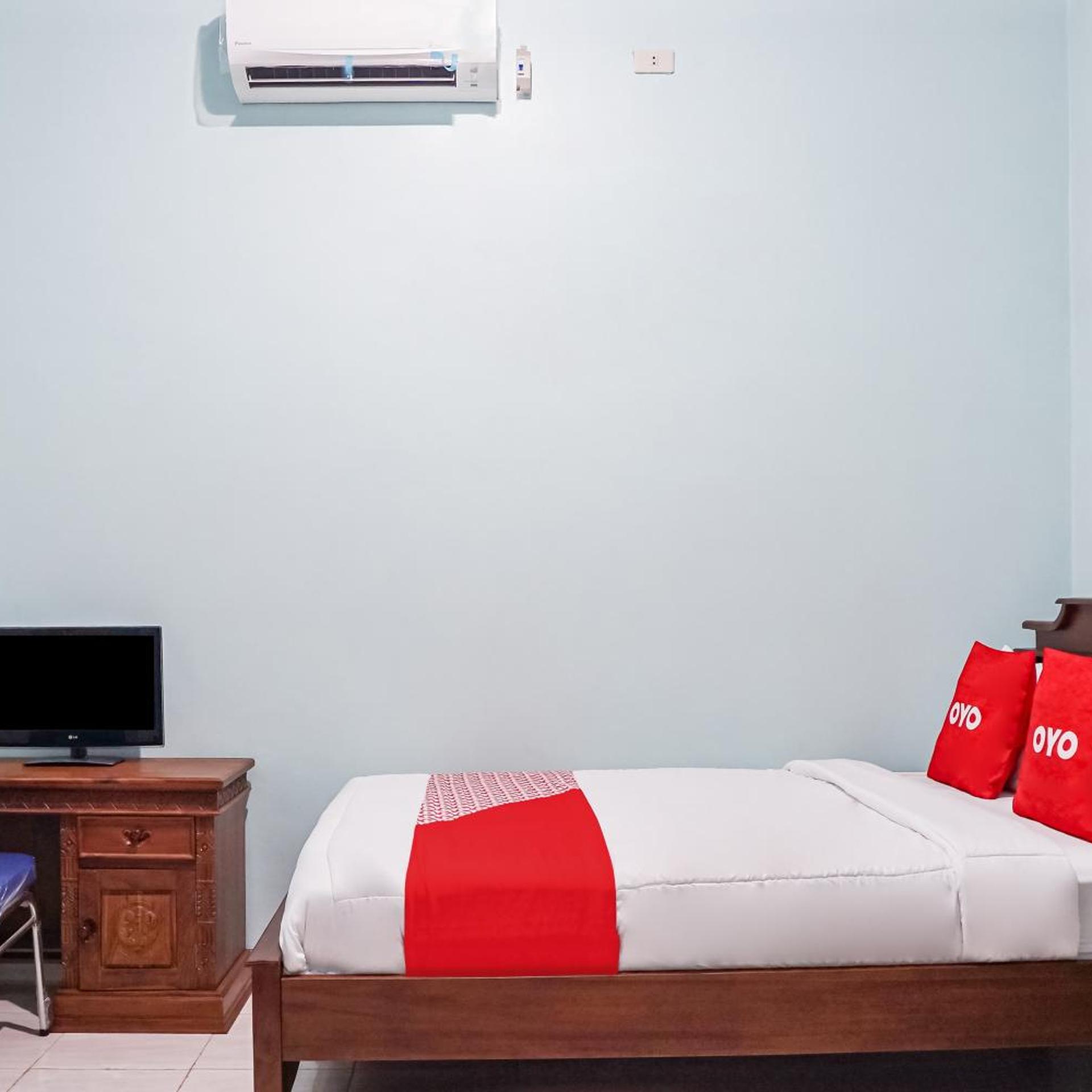 Hotel O Guest House Riharti Syariah 22/43