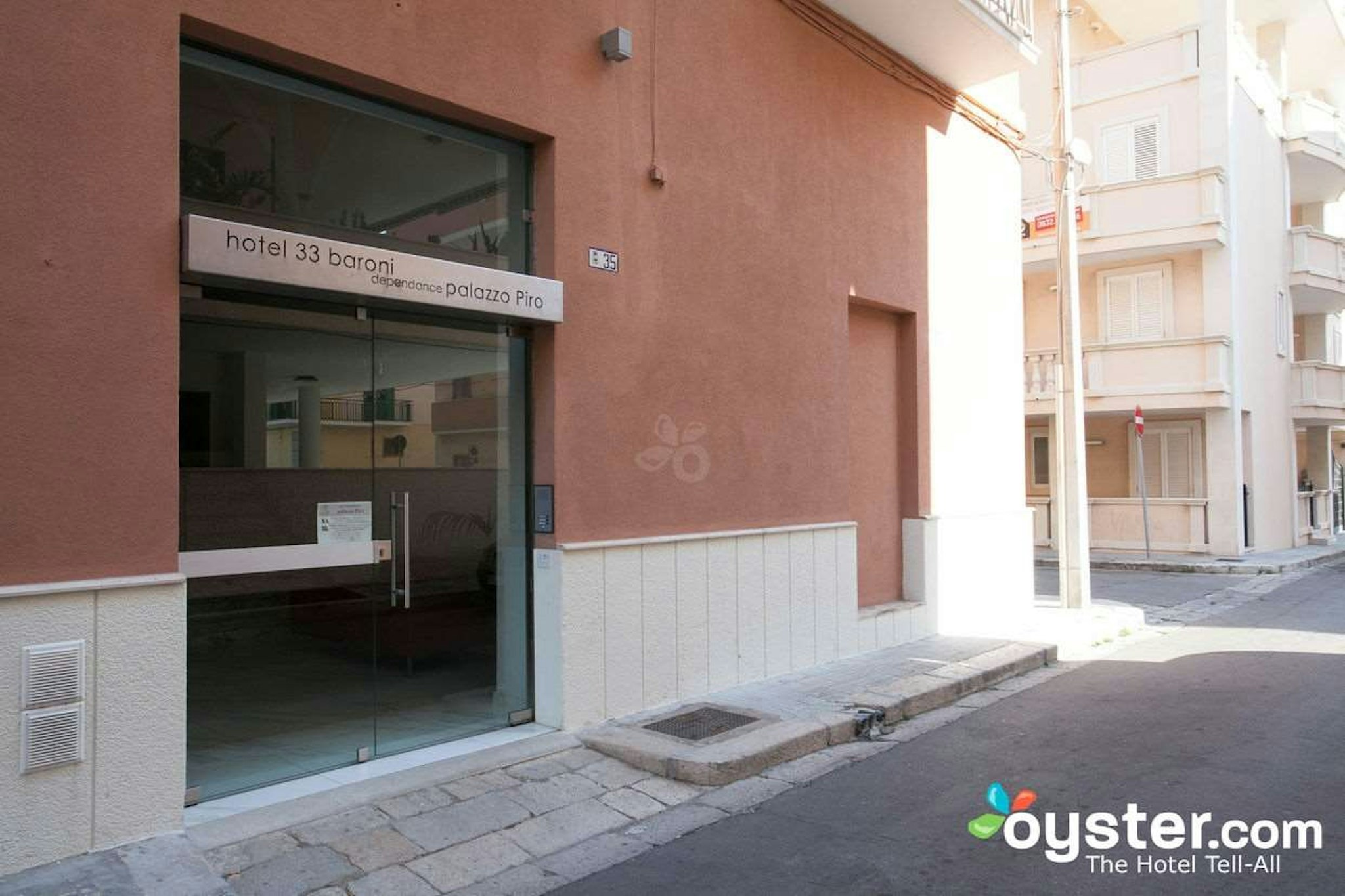 Hotel 33 Baroni 45/50