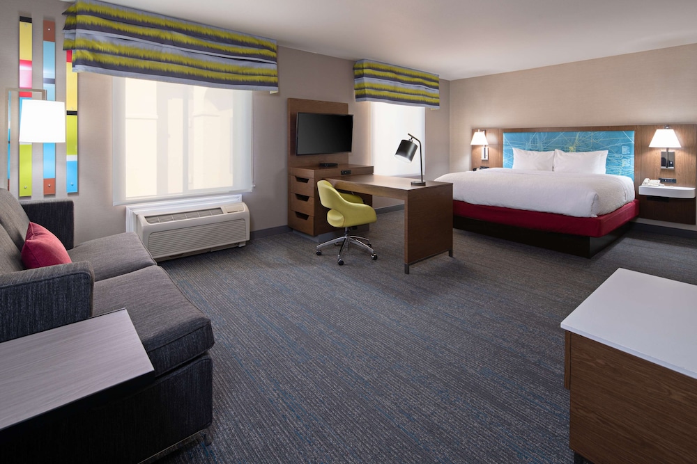 Hampton Inn Visalia 23/47