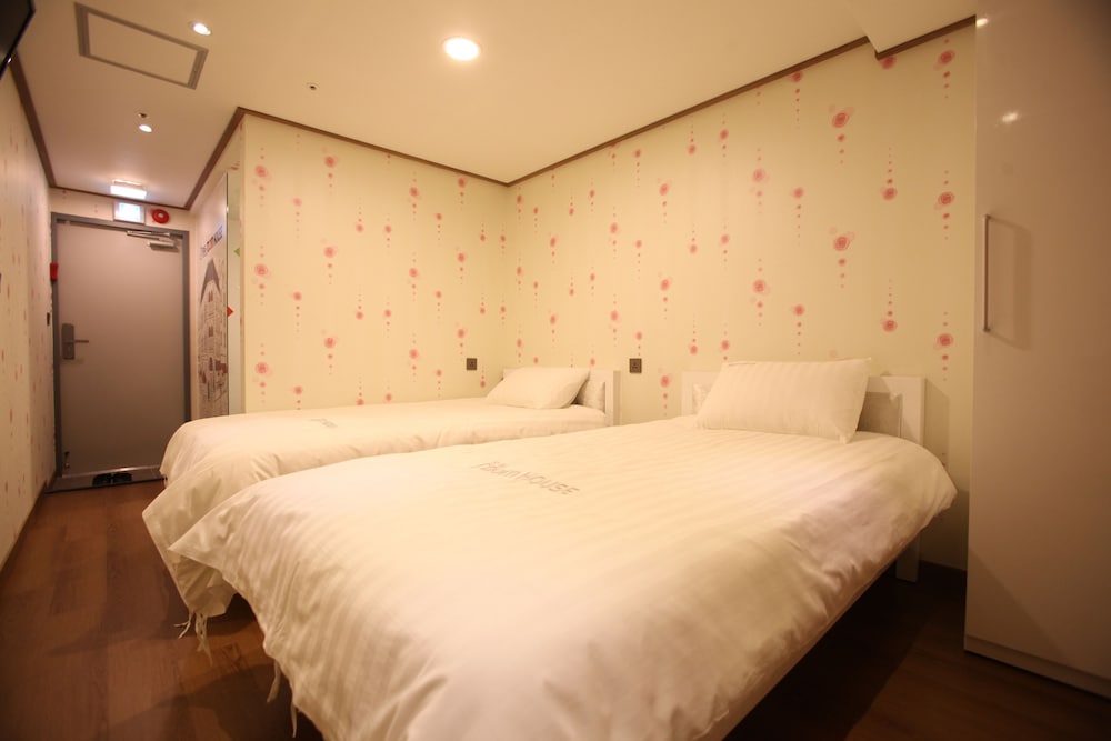 Myeongdong Mom House 14/46