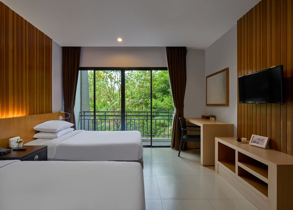 Nai Yang Beach Resort and Spa 23/61