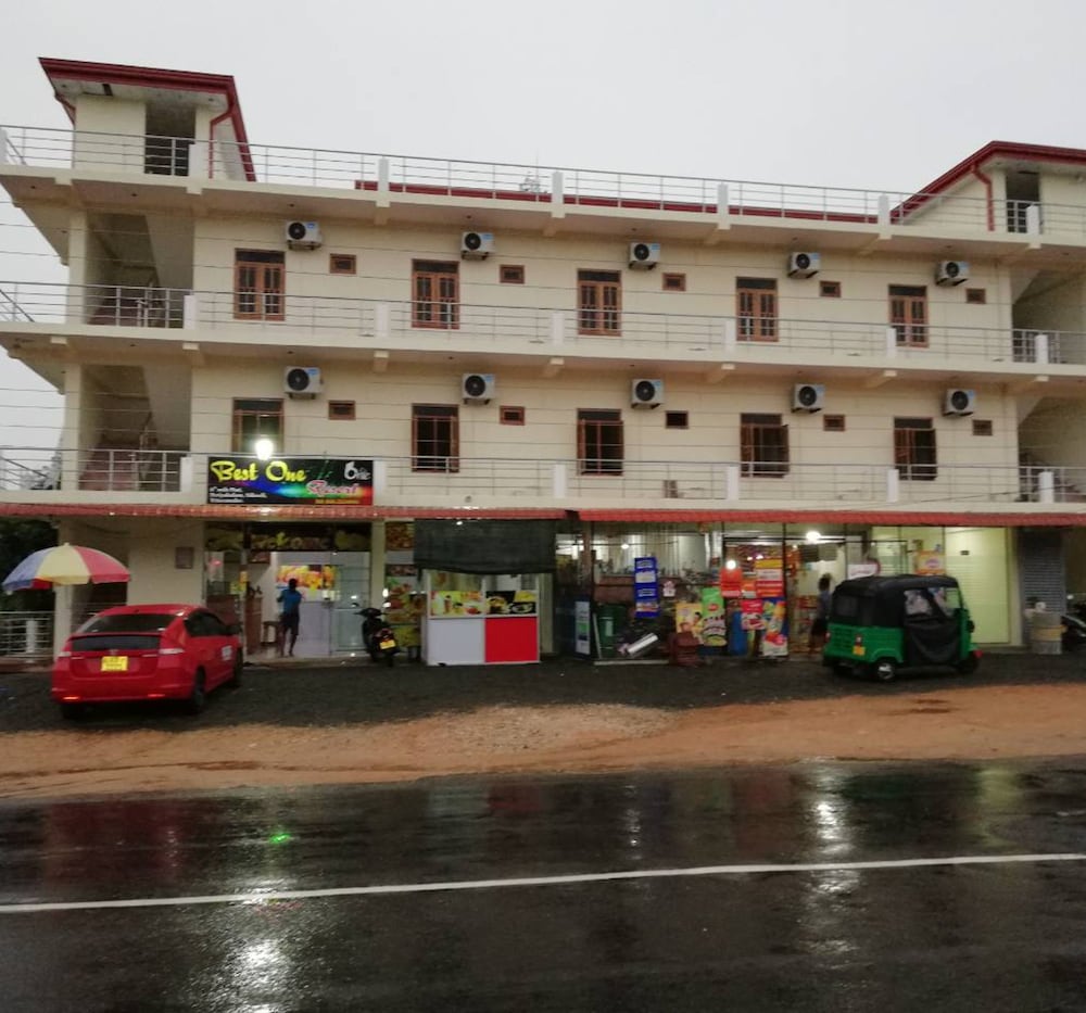 Hero Palace Hotel 2/13