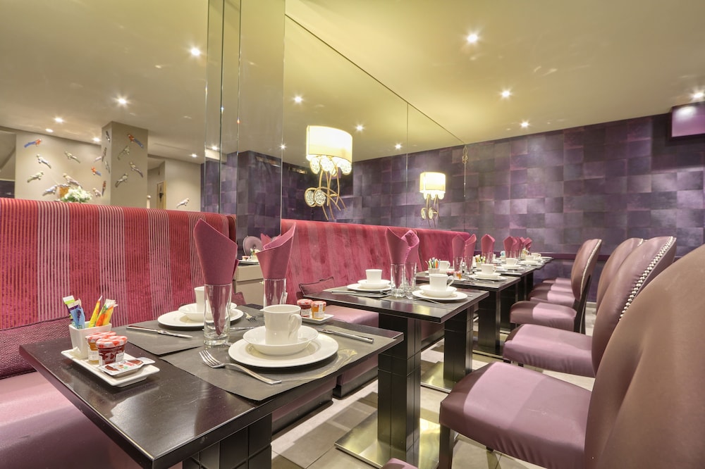 Hotel Mondial 86/100